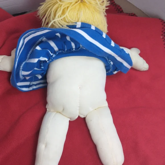 Cabbage Patch Kids Doll Blonde Yarn Hair‎, Blue Eyes, Young Traditions Dress - Picture 8 of 11
